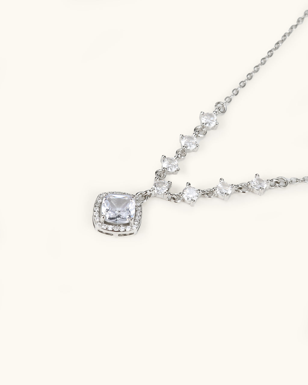 Sparkling Stone Lariat Necklace