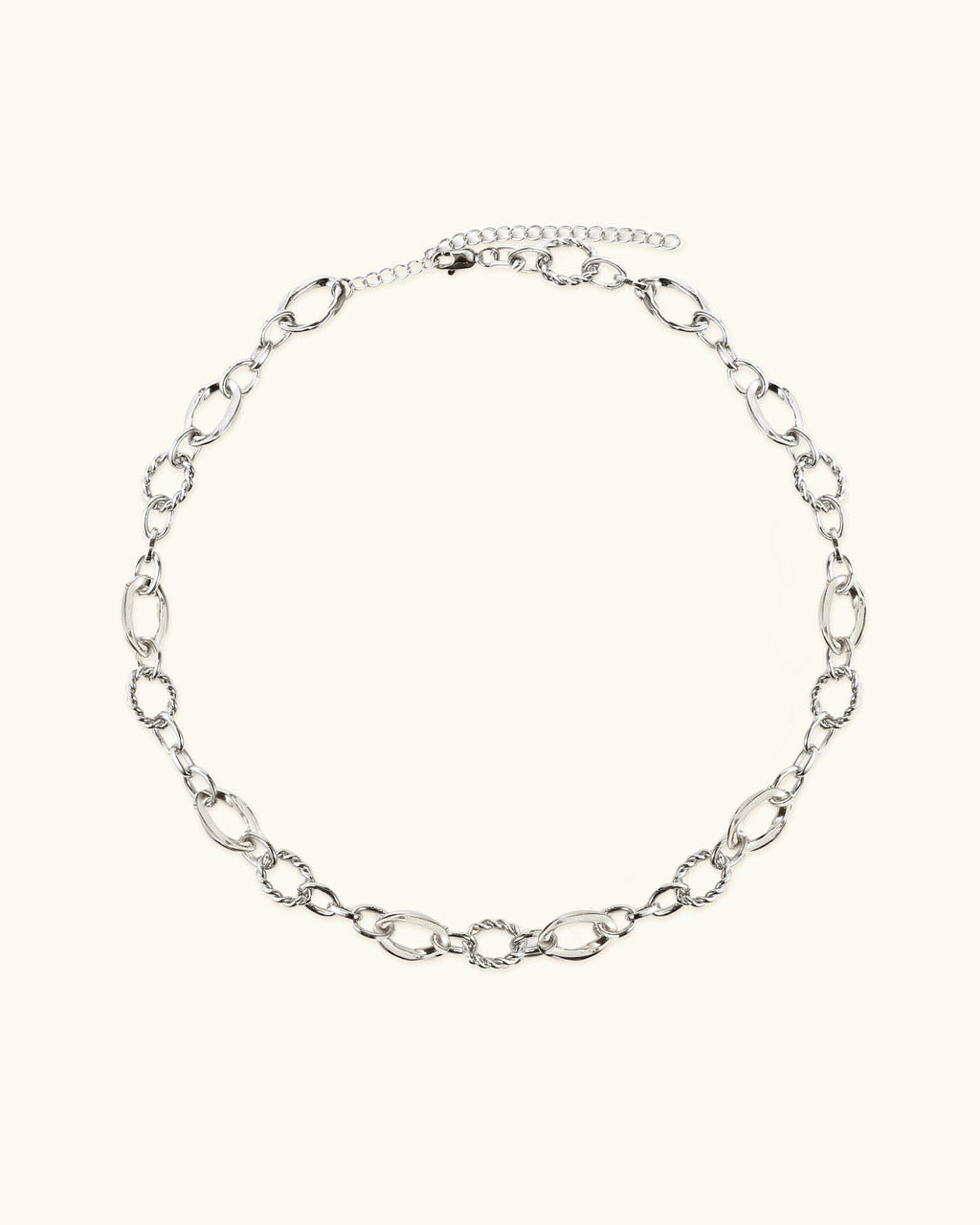 Textured Loop Chain Necklace In Silver